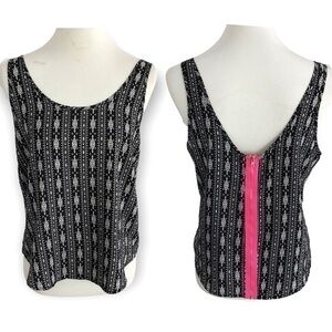 Black and white tank top with pink zipper down the back